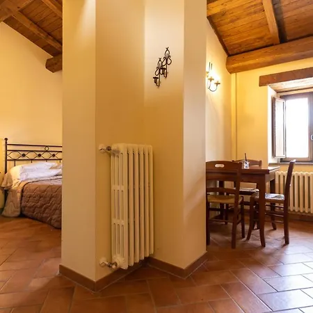 Borgotufi Albergo Diffuso Castel del Giudice Esterno foto