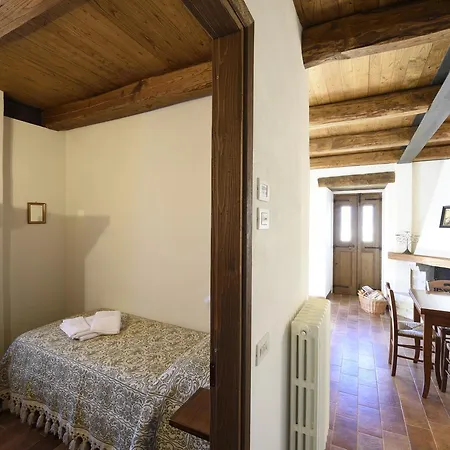 Borgotufi Albergo Diffuso Castel del Giudice Esterno foto