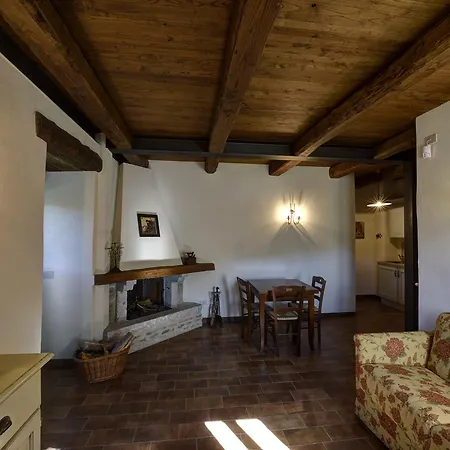 Borgotufi Albergo Diffuso Castel del Giudice Esterno foto