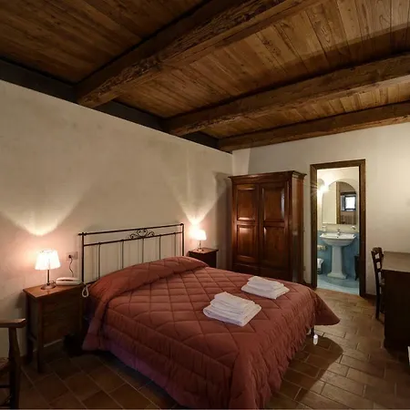 Borgotufi Albergo Diffuso Castel del Giudice Esterno foto