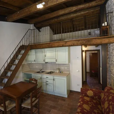 Borgotufi Albergo Diffuso Castel del Giudice Esterno foto