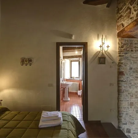Borgotufi Albergo Diffuso Castel del Giudice Esterno foto
