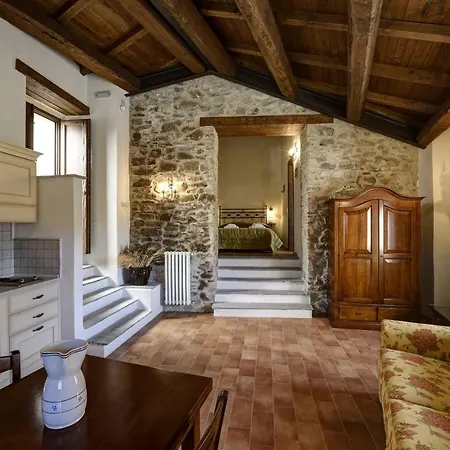 Borgotufi Albergo Diffuso Castel del Giudice Esterno foto