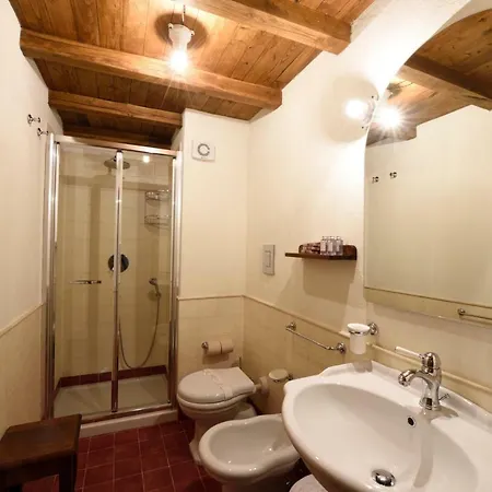 Borgotufi Albergo Diffuso Castel del Giudice Esterno foto