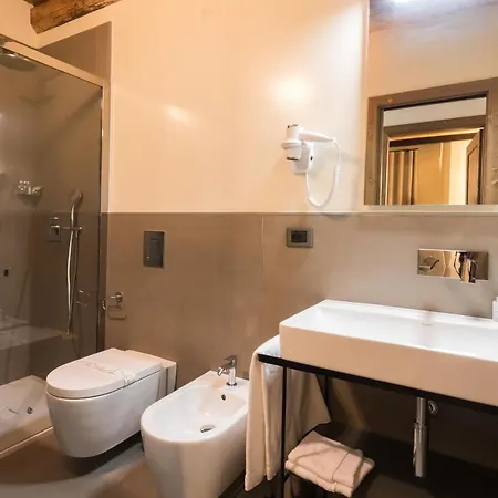 Borgotufi Albergo Diffuso Castel del Giudice Esterno foto