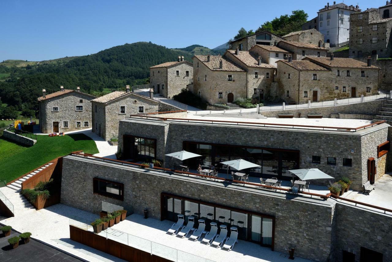 Borgotufi Diffuso 4* Castel del Giudice